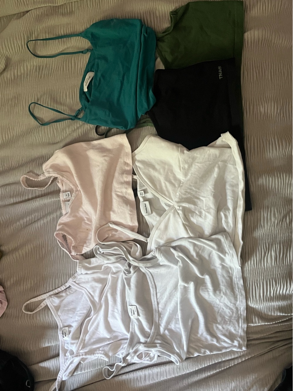 ARITZIA CROP TOPS BUNDLE